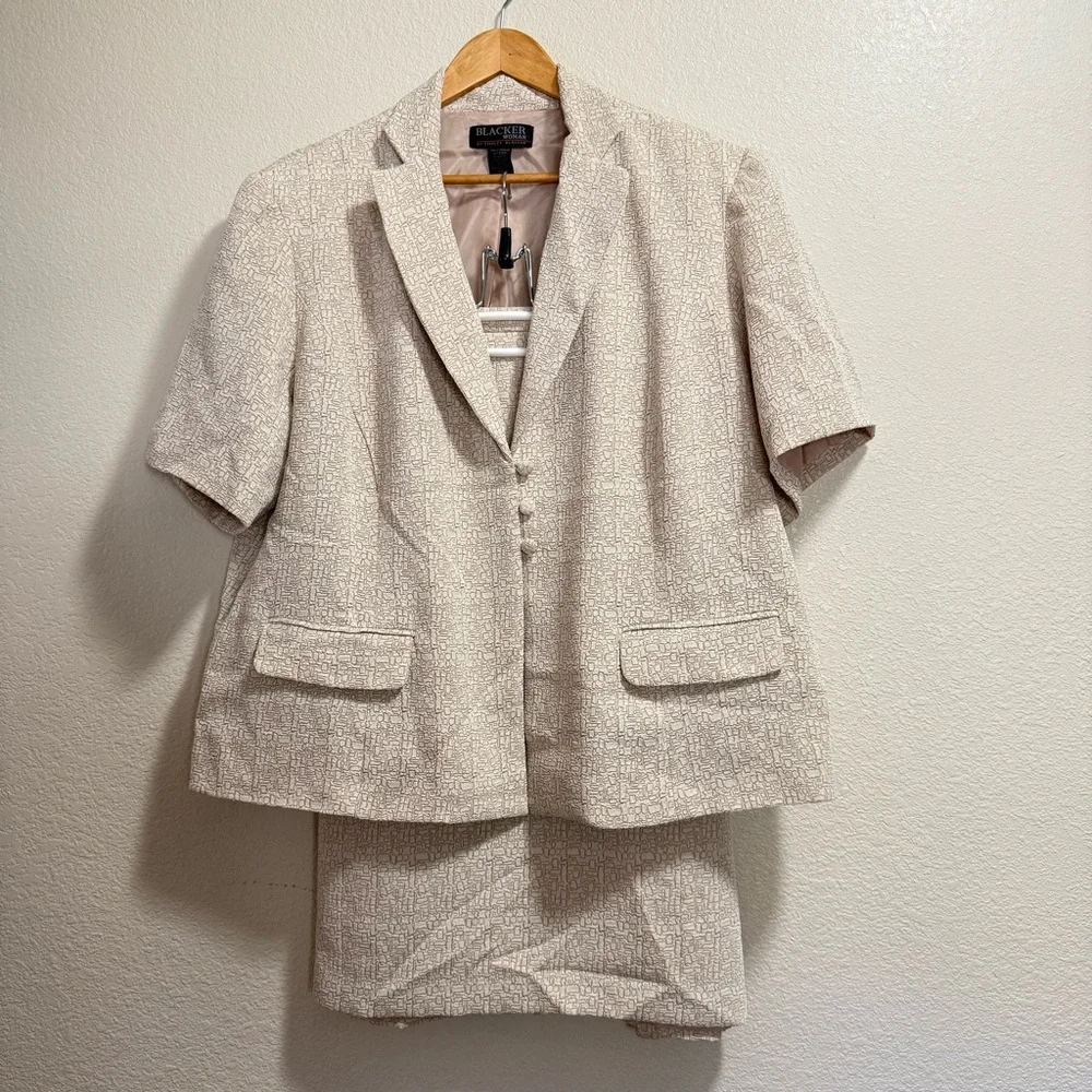 Blacker Woman by Stanley Blacker Beige Short-Sleeve/Skirt Suit Set - Size 24W
